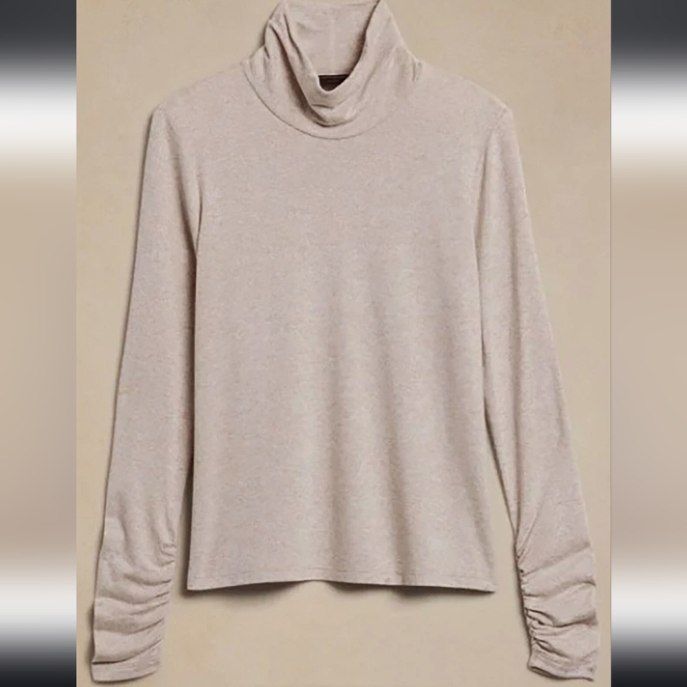 Banana Republic Factory Soft Luxe Turtleneck Shirt In Oatmeal Size XS